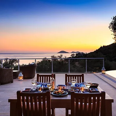 Vilă Sleeps 6 Pool Air Con Wifi Kalkan