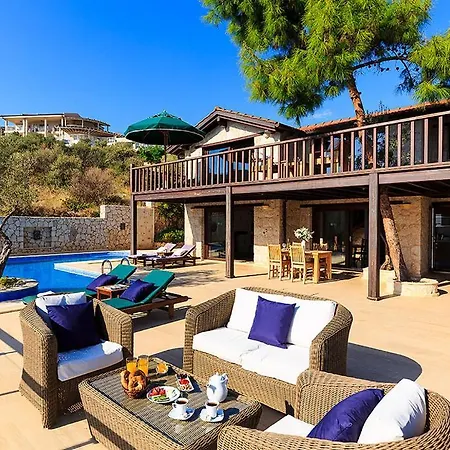 Sleeps 6 Pool Air Con Wifi *